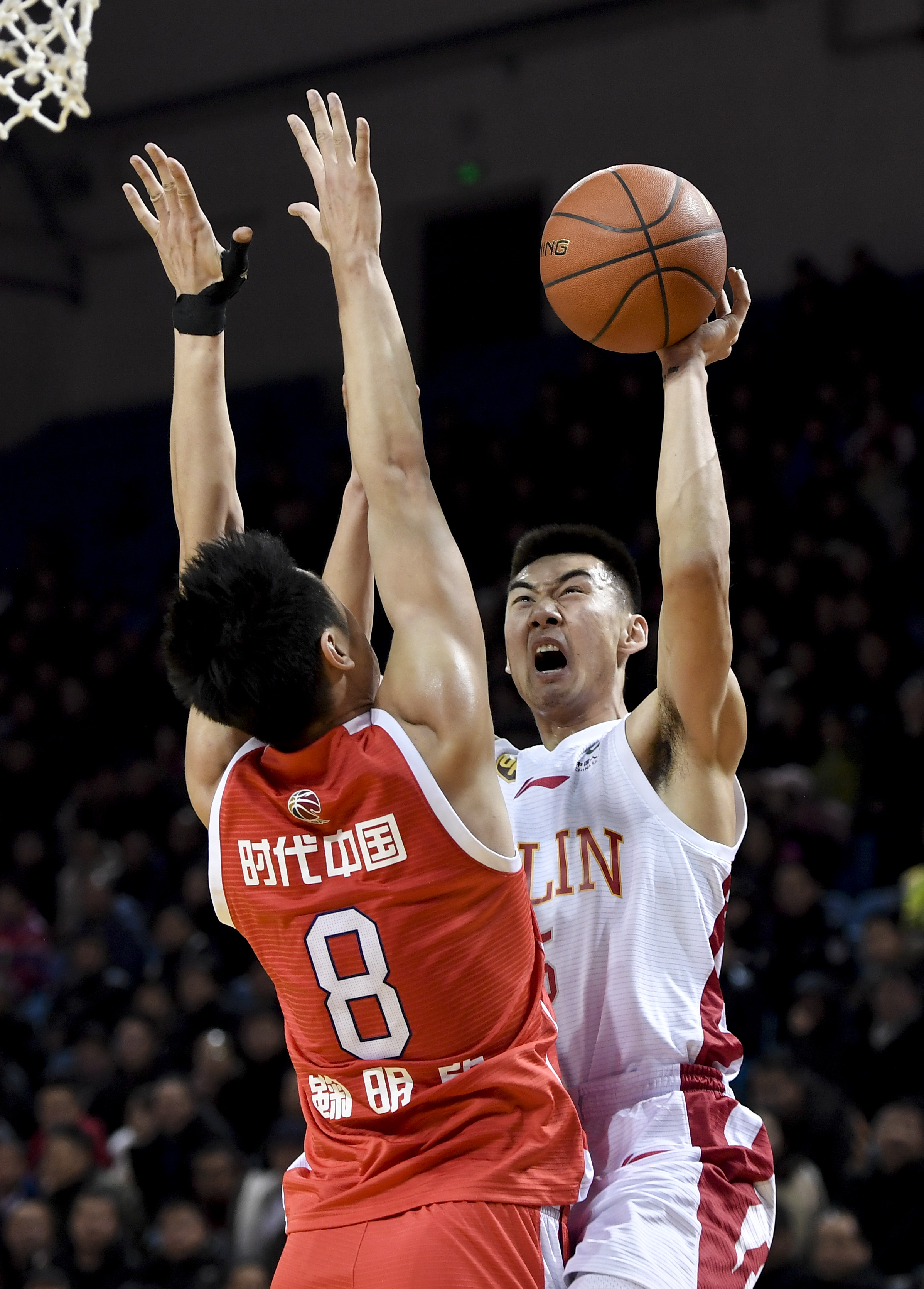 育超越政治 育超越政治