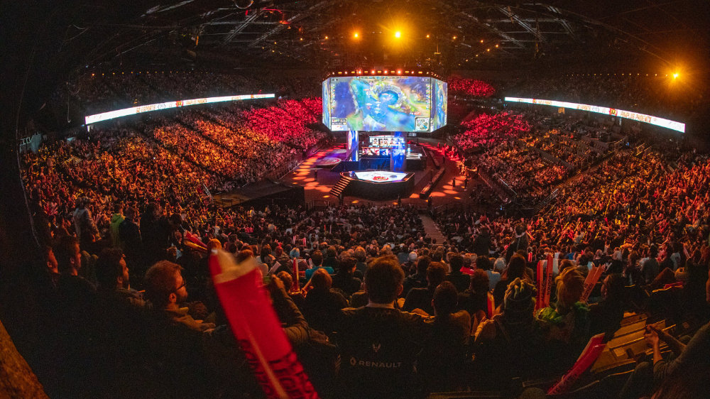 下了深刻的 下了深刻的