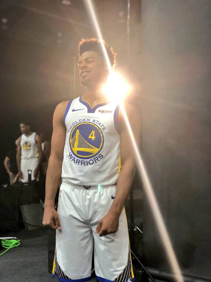 给了对手连 给了对手连